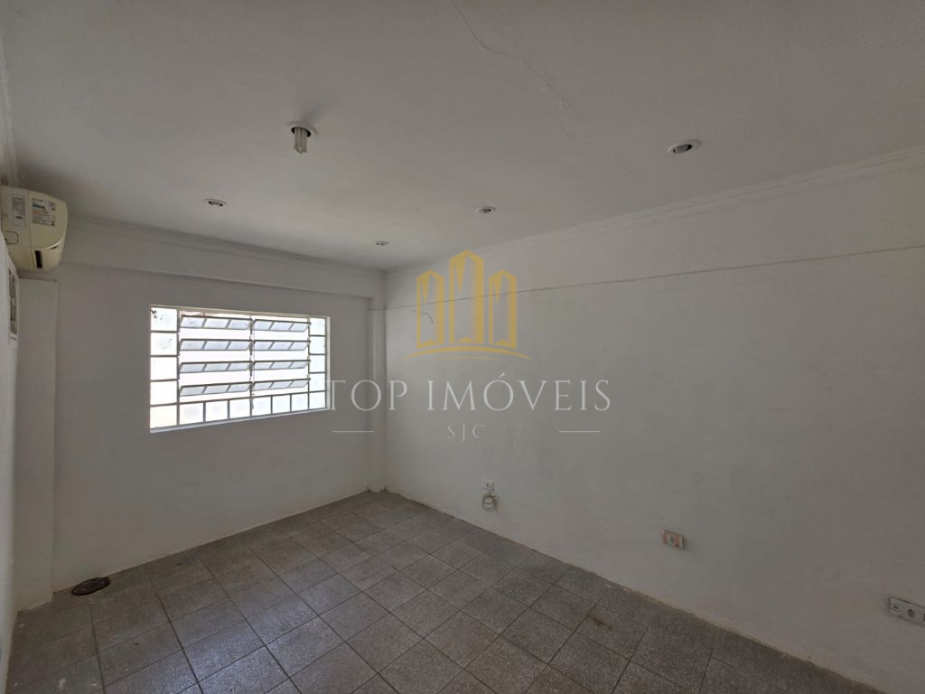 Belíssima Casa Comercial no Coração de São José em uma das Regiões mais Nobre o São Dimas