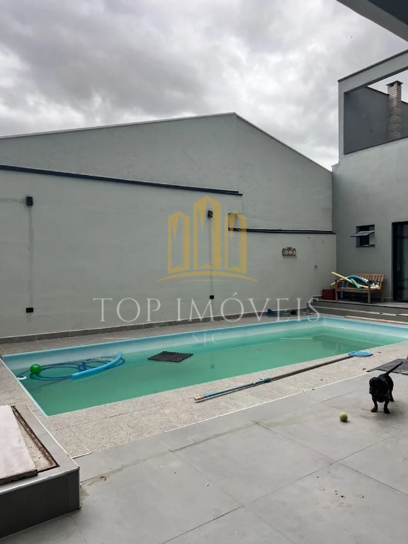 Linda Casa Localizada no Bosque dos Eucaliptos 4 dormitorios 4 suites Piscina Area Gourmet