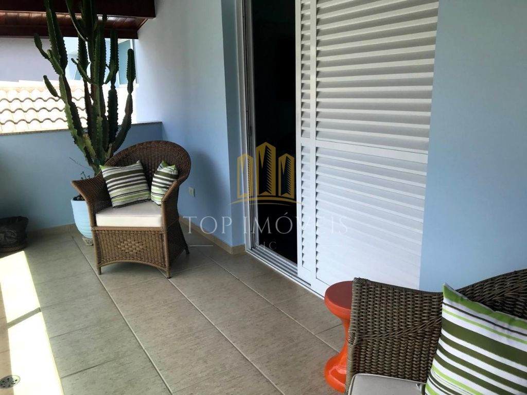 Fantastica casa quatro dormitorios suítes closet piscina lareira em condominio fechado OPORTUNIDADE