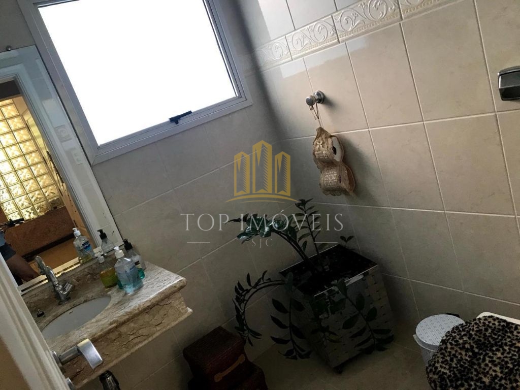 Fantastica casa quatro dormitorios suítes closet piscina lareira em condominio fechado OPORTUNIDADE