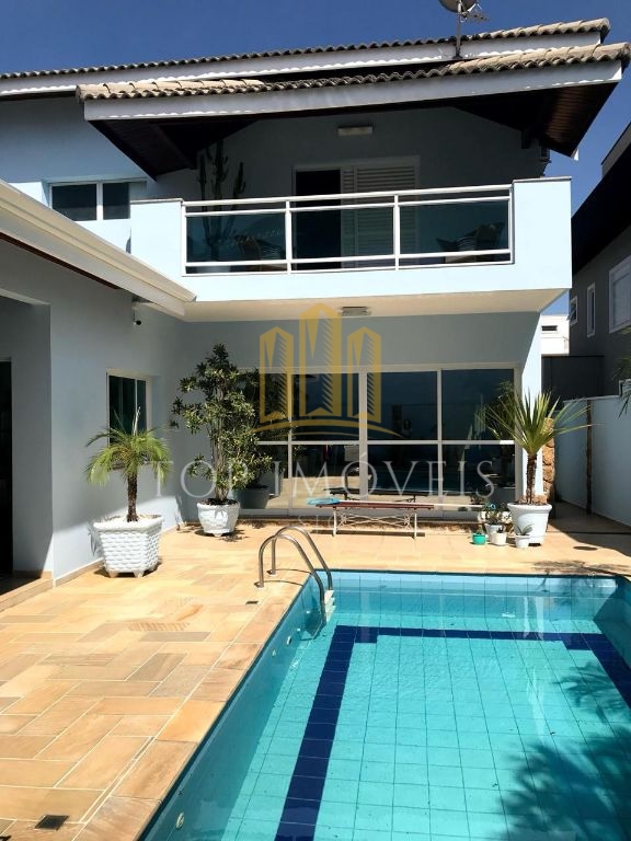 Fantastica casa quatro dormitorios suítes closet piscina lareira em condominio fechado OPORTUNIDADE
