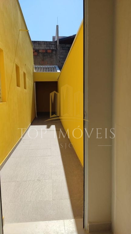 Linda Casa à Venda no Santa Júlia São José dos Campos! 3 dormitórios 1 suíte Espaço e conforto para a sua família!