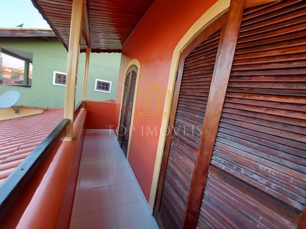 Maravilhoso sobrado quatro dormitórios suíte piscina area go