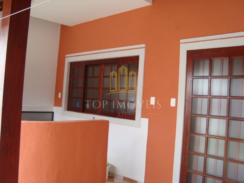 Maravilhosa casa três dormitórios, suíte piscina espaço gour - foto 3