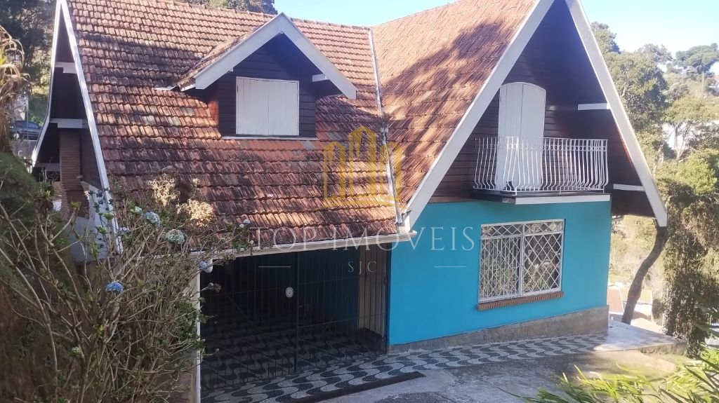 Belissima Casa Estilo Suiço 203m² 4 Dormitórios 2 Banheiros em Campos do Jordão