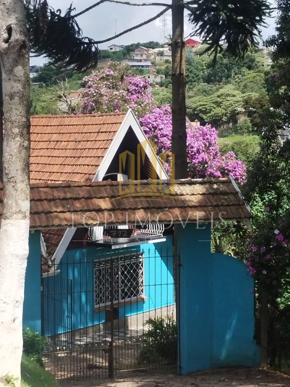 Belissima Casa Estilo Suiço 203m² 4 Dormitórios 2 Banheiros em Campos do Jordão