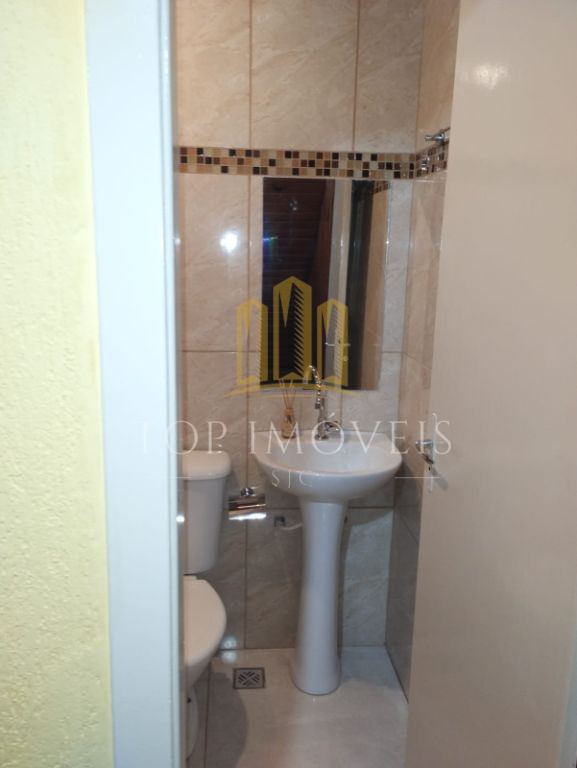 Belissima casa estilo suiço 203m² 4 dormitórios 2 banheiros 