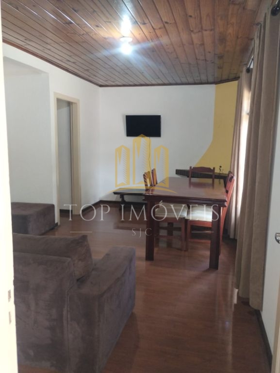 Belissima Casa Estilo Suiço 203m² 4 Dormitórios 2 Banheiros em Campos do Jordão
