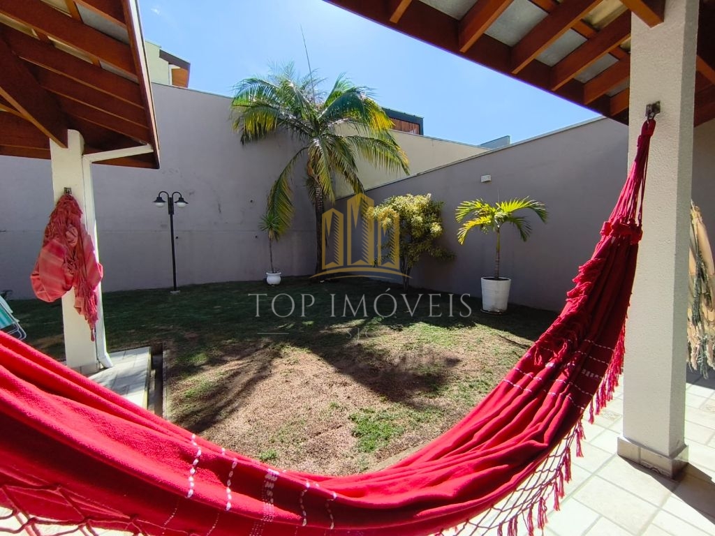 Maravilhosa casa três dormitórios suíte espaço gourmet em co