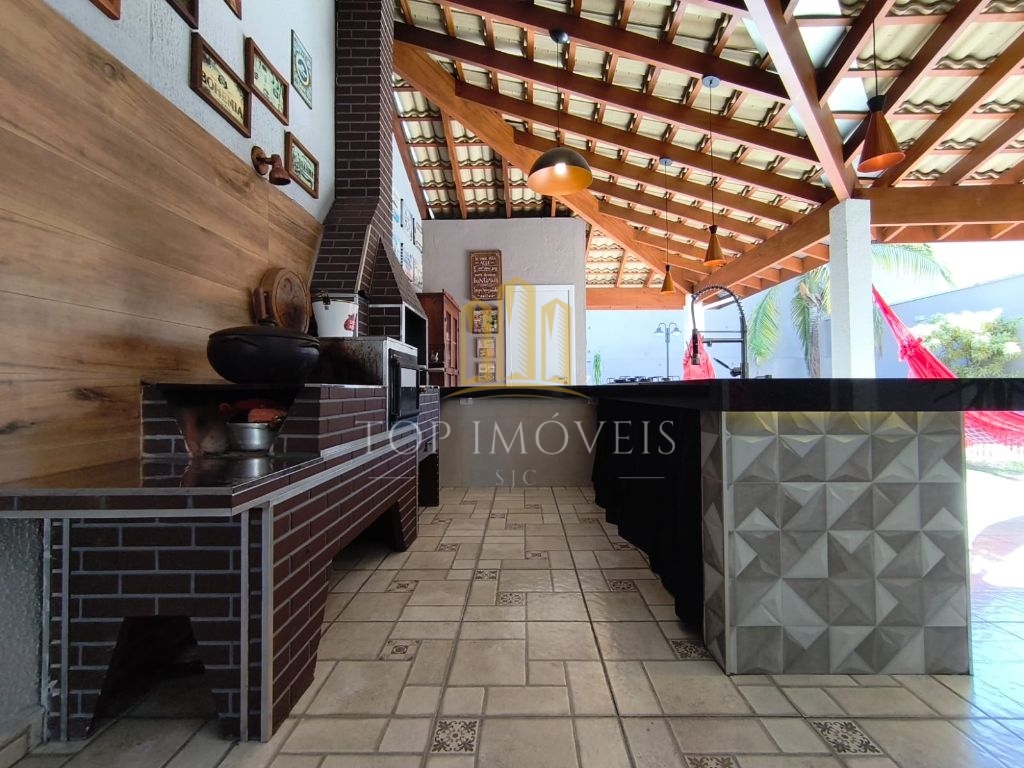 Maravilhosa casa três dormitórios suíte espaço gourmet em co