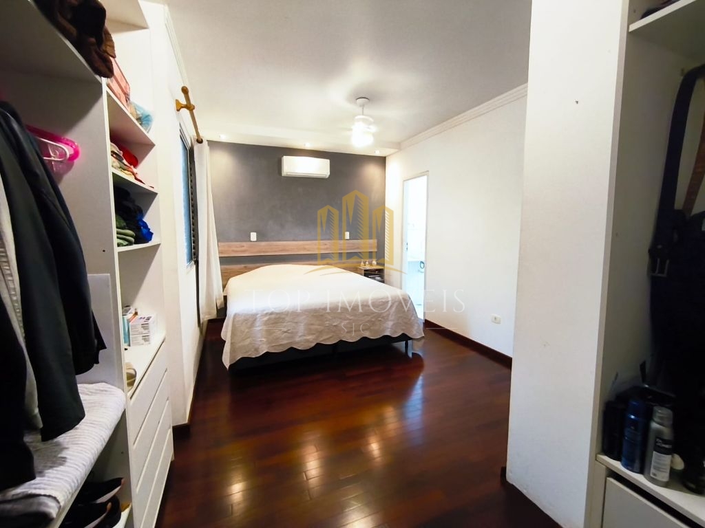 Maravilhosa casa três dormitórios suíte espaço gourmet em condominio fechado