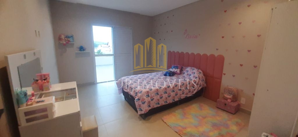 Magnifica casa quatro dormitorios suíte closet espaço gourmet em condominio fechado