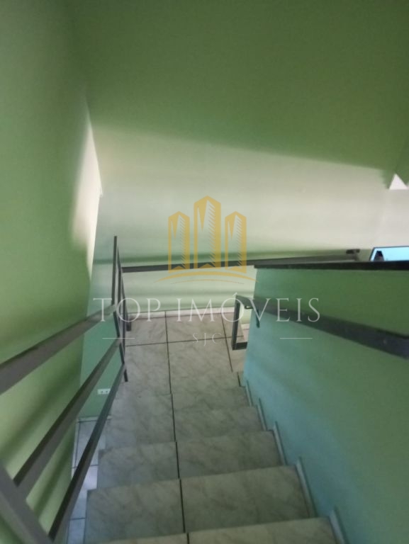 Excelente sobrado à venda na zona leste de são josé dos camp
