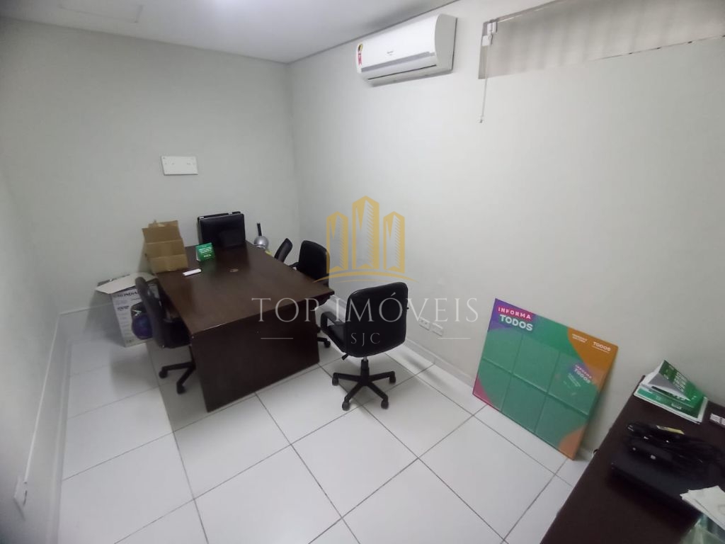 Excelente ponto comercial no centro