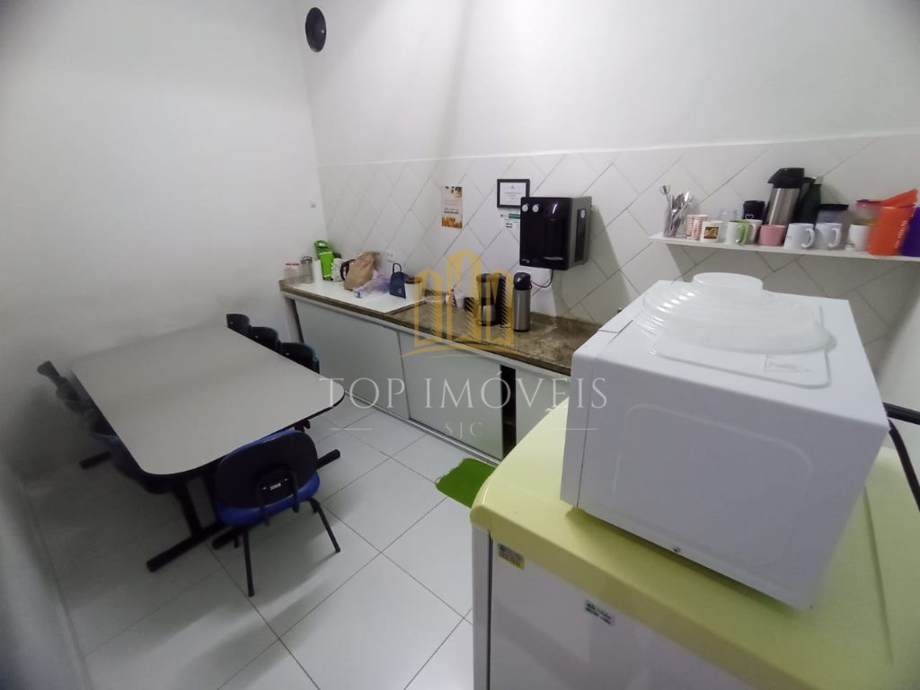 Excelente ponto comercial no centro