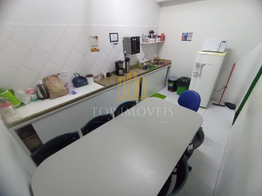 Excelente ponto comercial no centro