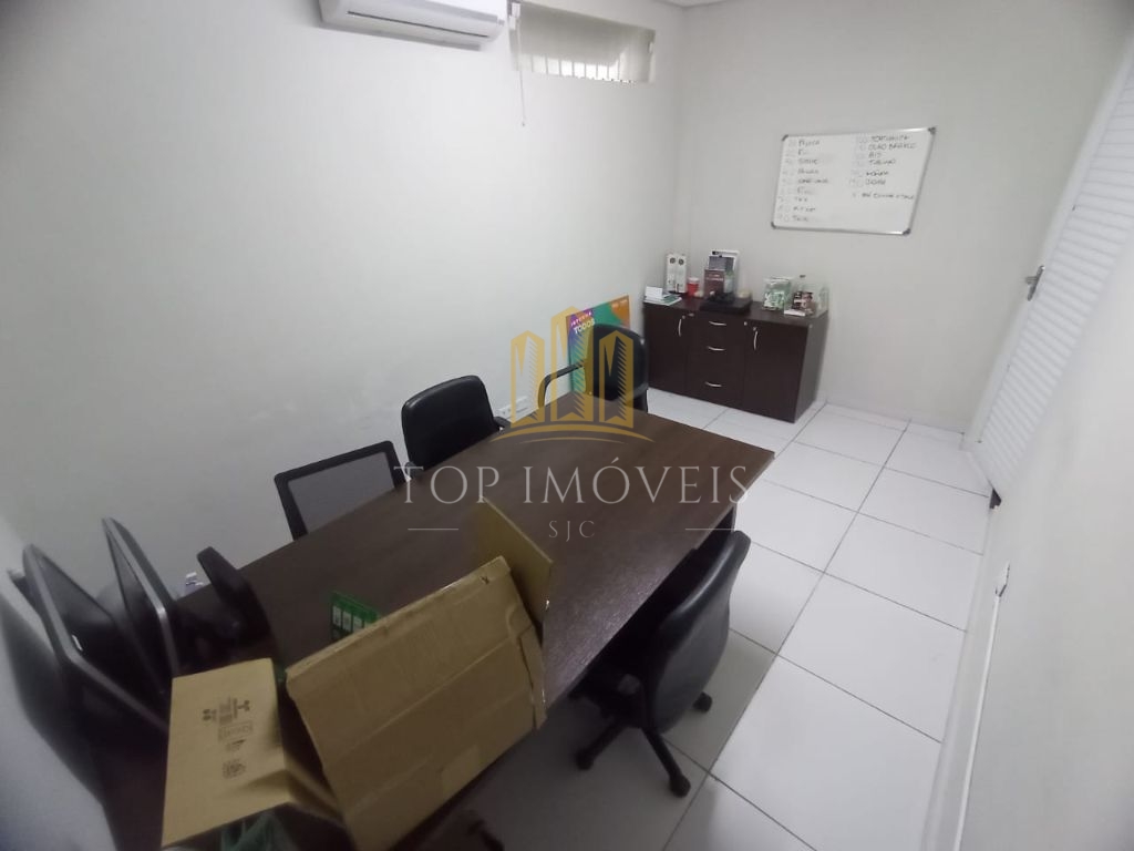 Excelente ponto comercial no centro