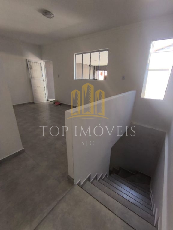 Maravilhosa casa quatro dormitórios suíte piscina espaço gou
