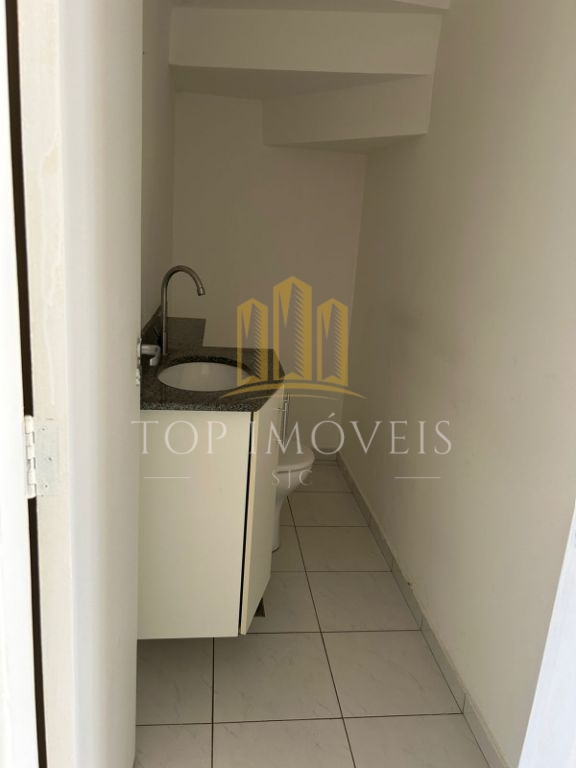 Casa de 3 quartos sendo 1 suíte no condominio campo dei fior