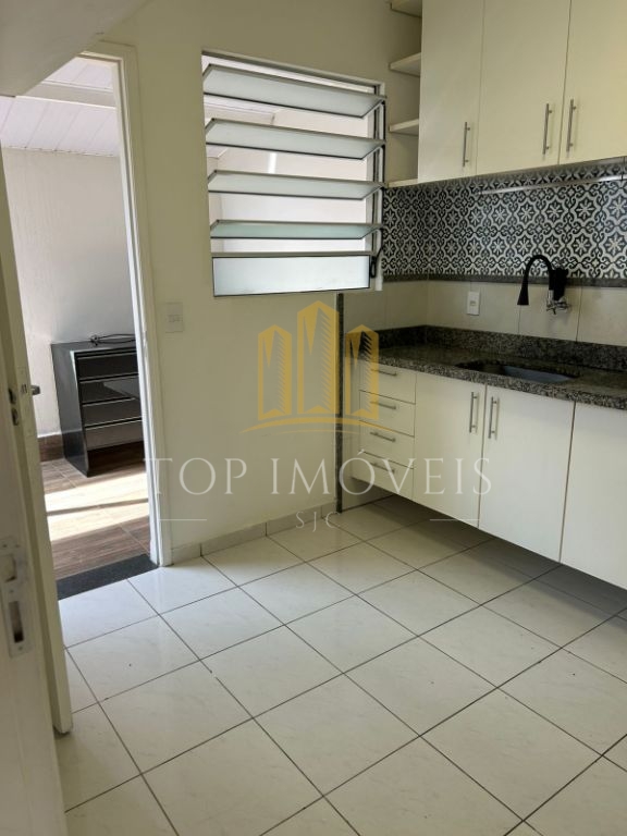 Casa de 3 quartos sendo 1 suíte no condominio campo dei fior