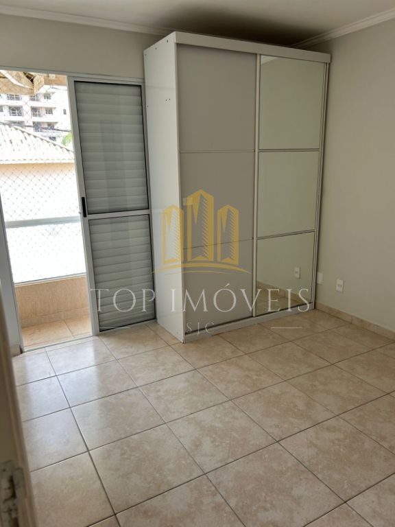 Casa de 3 quartos sendo 1 suíte no condominio campo dei fior