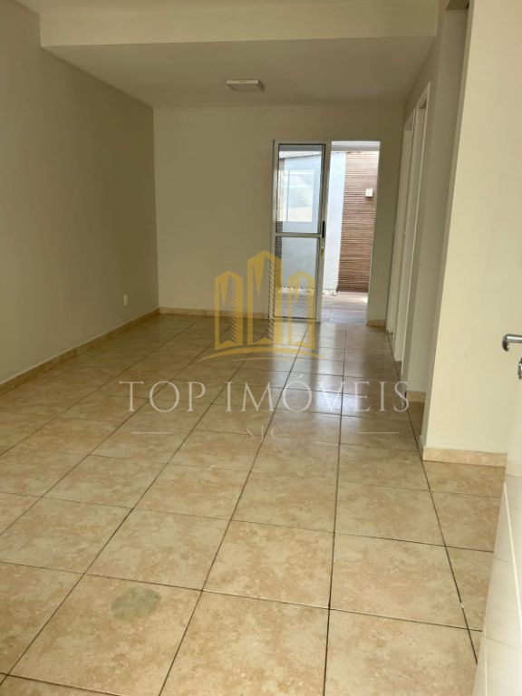 Casa de 3 quartos sendo 1 suíte no condominio campo dei fior