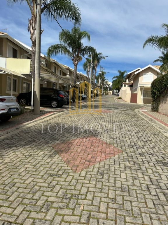 Casa de 3 quartos sendo 1 suíte no condominio campo dei fior