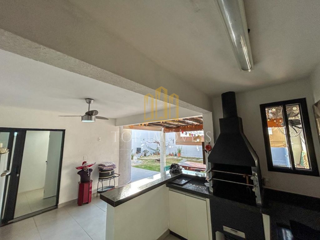 Casa Maravilhosa no Condomínio Portal da Serra 5 Dormitórios 2 Suítes Ampla e Sofisticada! Se você procura espaço, conforto e segurança em um só lugar, essa é a casa perfeita para sua família!