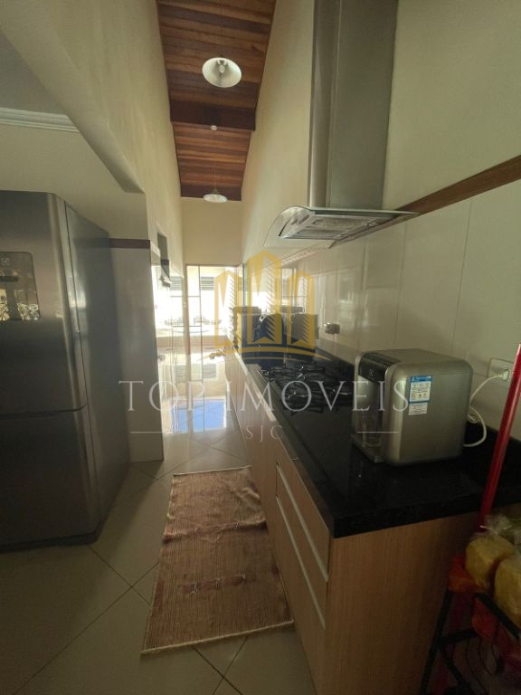 Linda Casa à Venda no Vista Verde Qualidade de Vida com Conforto e Sustentabilidade! Apresentamos essa maravilhosa casa no bairro Vista Verde, perfeita para quem busca bem-estar, lazer e economia em…