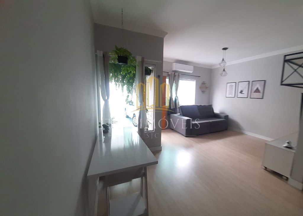Casa sobrado em condomínio fechado – jacareí 3 quartos com s