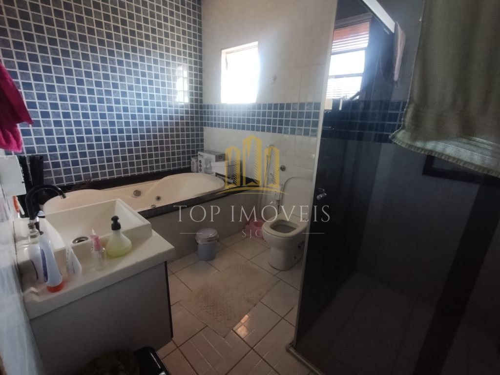 Excelente casa térrea av principal do bairro venda e locação