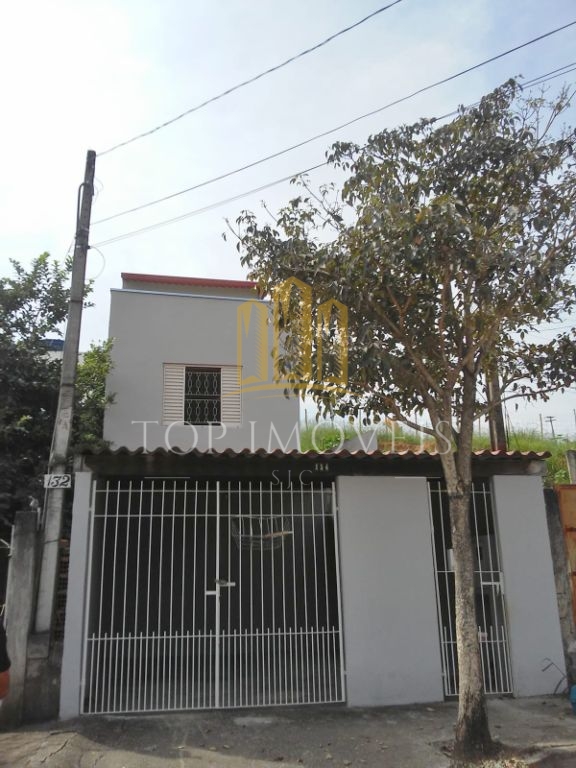 Linda casa localizada no jardim republica 3 dormitorios