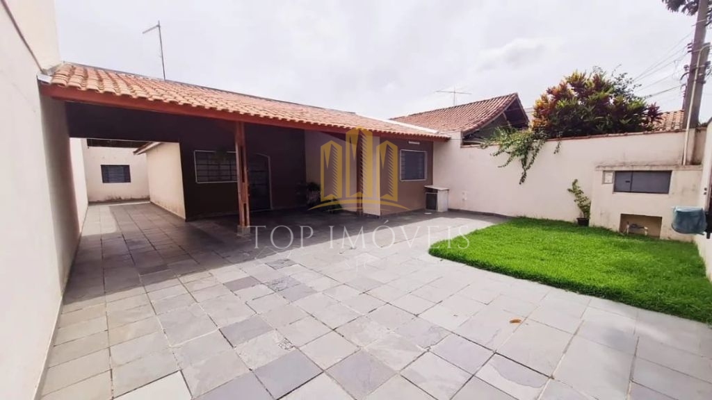 Casa três dormitórios zona mixta na av iguape oportunidade!