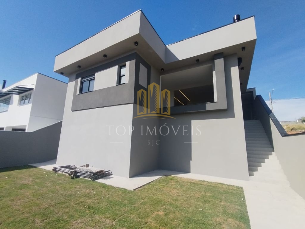 Maravilhoso sobrado três suítes espaço gourmet no espetacular condominio Verana