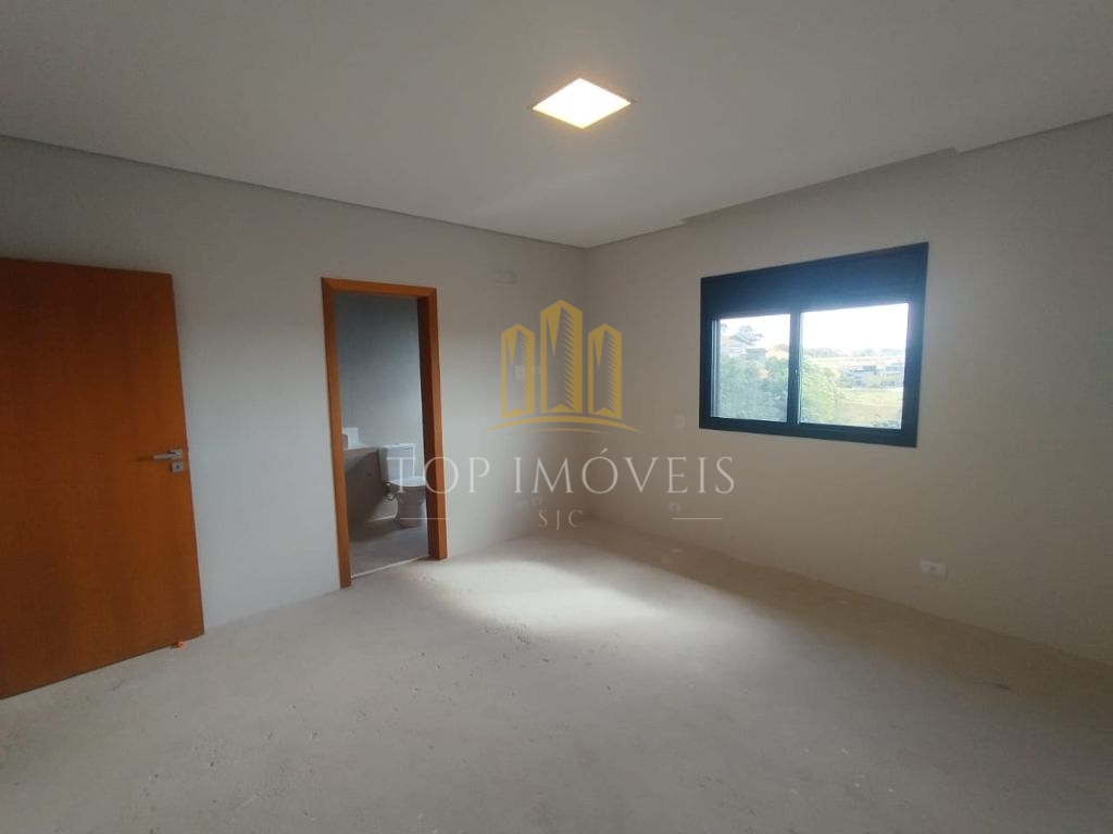 Maravilhoso sobrado três suítes espaço gourmet no espetacular condominio Verana
