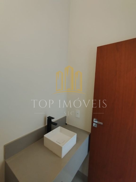 Maravilhoso sobrado três suítes espaço gourmet no espetacular condominio Verana