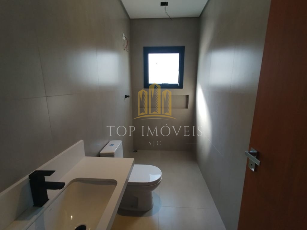Maravilhoso sobrado três suítes espaço gourmet no espetacular condominio Verana