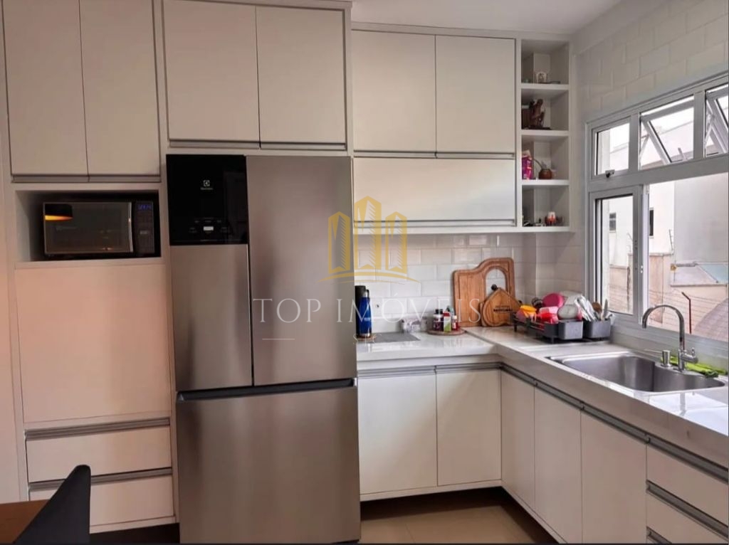 Oportunidade na Vila Ema! Charmoso Apartamento de 3 Dormitórios Se você busca conforto, praticidade e uma localização privilegiada, este é o imóvel ideal para você!