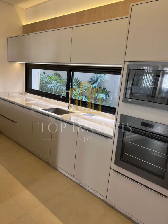 Alphaville 1 Sobrado com vista definitiva Sobrado de Alto Padrão com Vista Definitiva em Condomínio Exclusivo