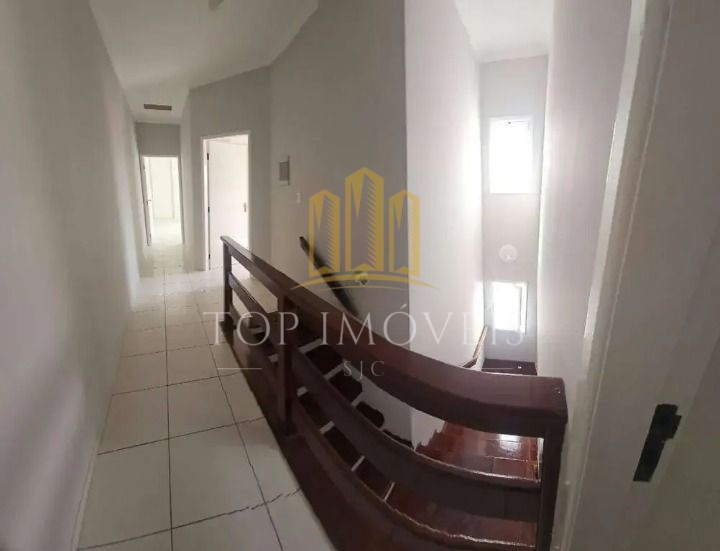 Maravilhosa casa três dormitórios suítes com sacadas ambient