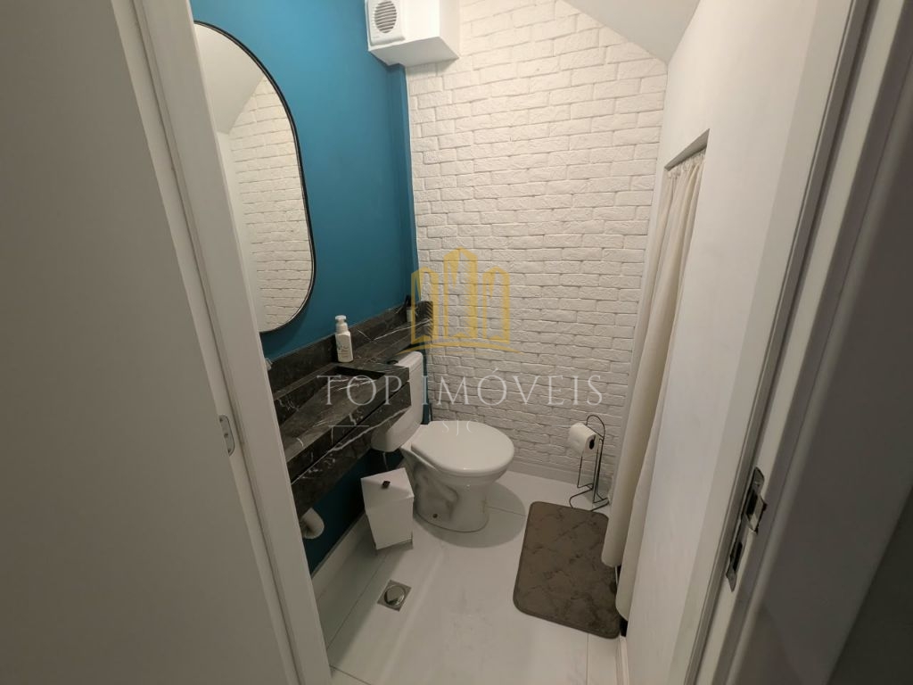 Casa em condomínio em caçapava porteira fechada!