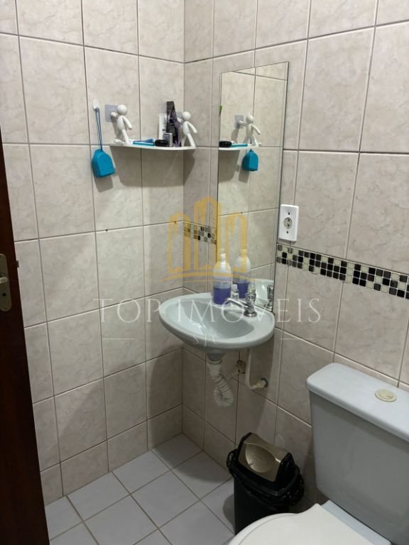 Lindo apartamento dois dormitórios no monte castelo