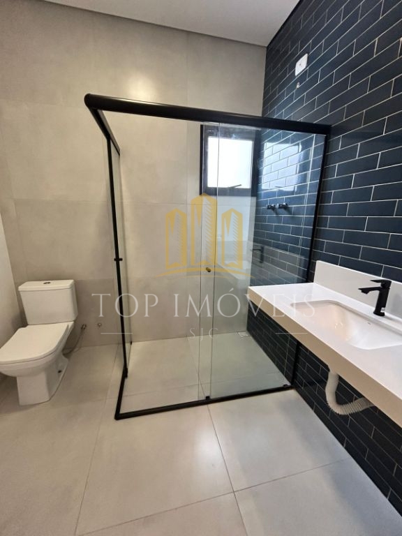 Maravilhosa casa nova duas suítes espaço gourmet piscina no 