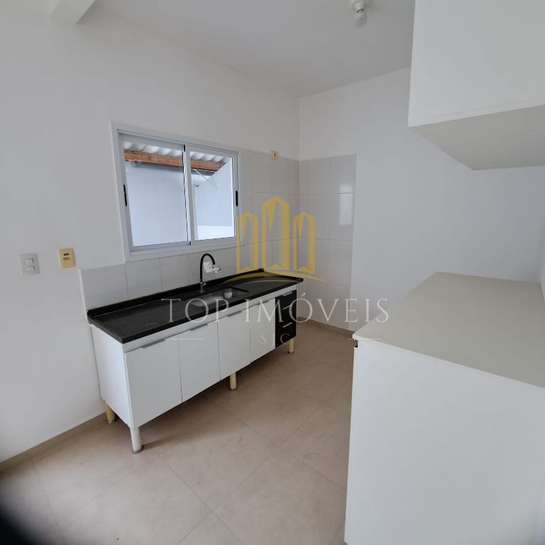 Linda casa dois dormitórios súite em vilagio no chacaras são