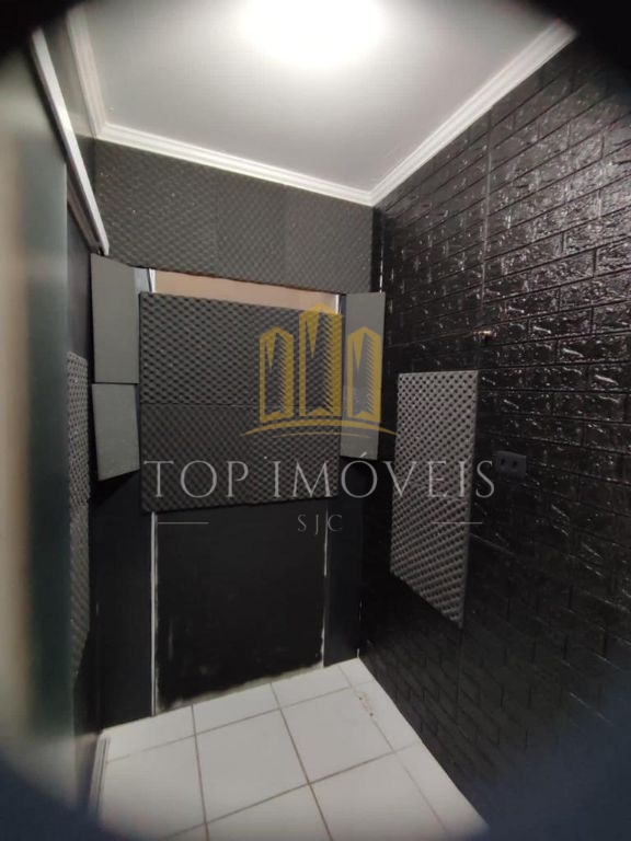 Oportunidade no Vila Branca! Apresentamos uma belíssima casa em condomínio fechado que une conforto, segurança e praticidade em um só lugar.