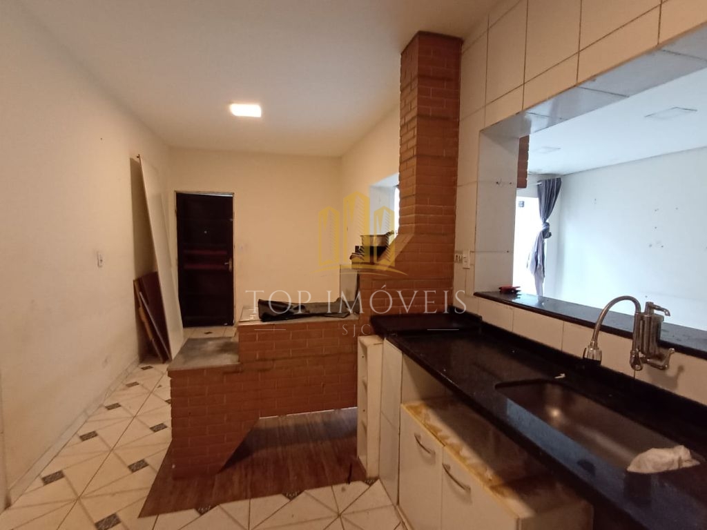 Belissima casa galo branco 405m² construção aptidão residenc