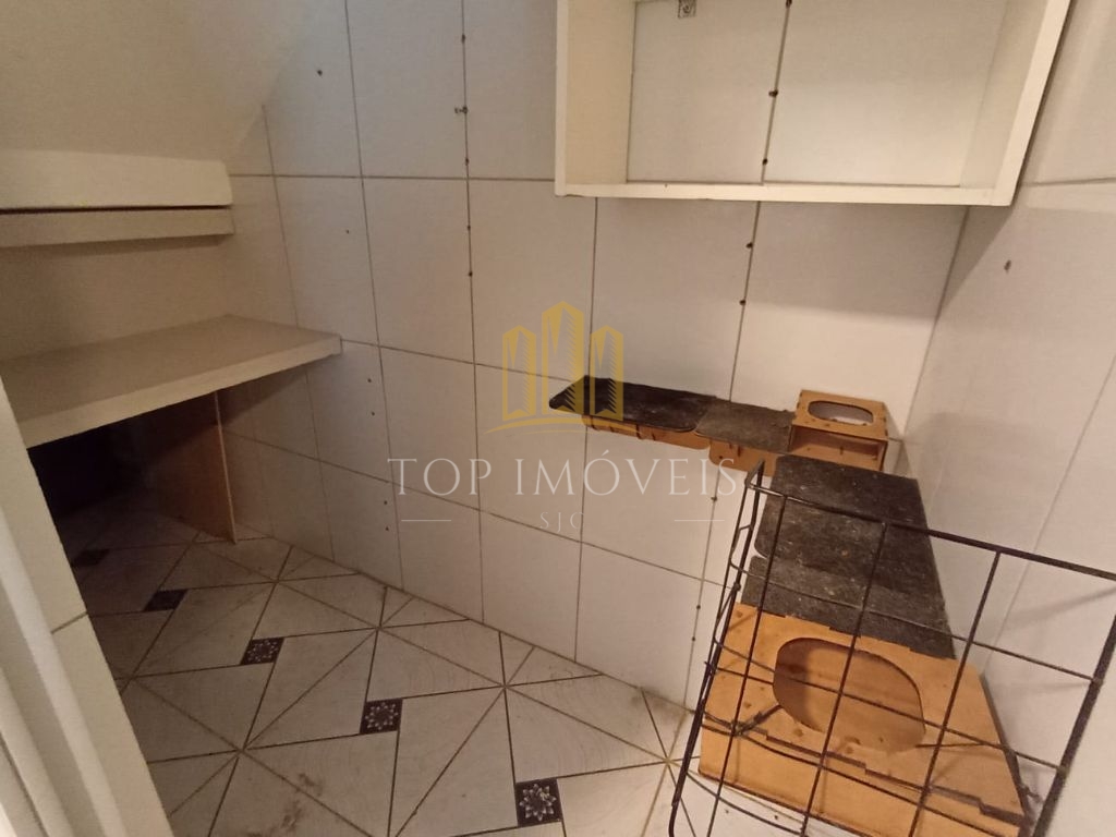Belissima casa galo branco 405m² construção aptidão residenc