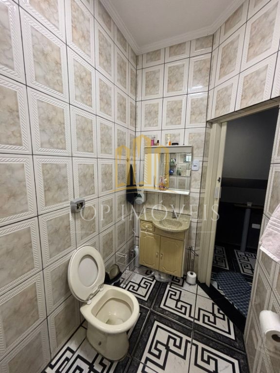 Oportunidade Casa com Estrutura Comercial e Churrasqueira Espaço, Conforto e Versatilidade! - foto 26