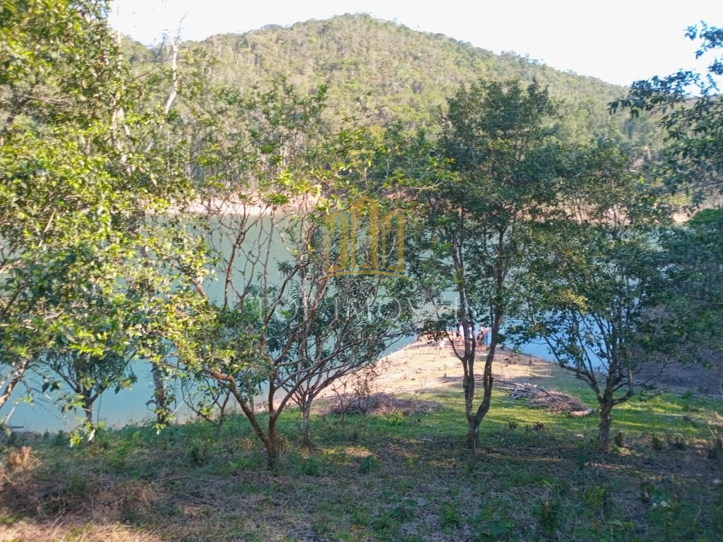 Lindo sítio pouso alto paraibuna 5 alqueires beira da repres