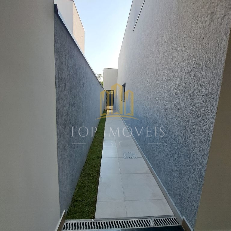 Casa nova alto padrão no condomínio ouroville – pronta para 